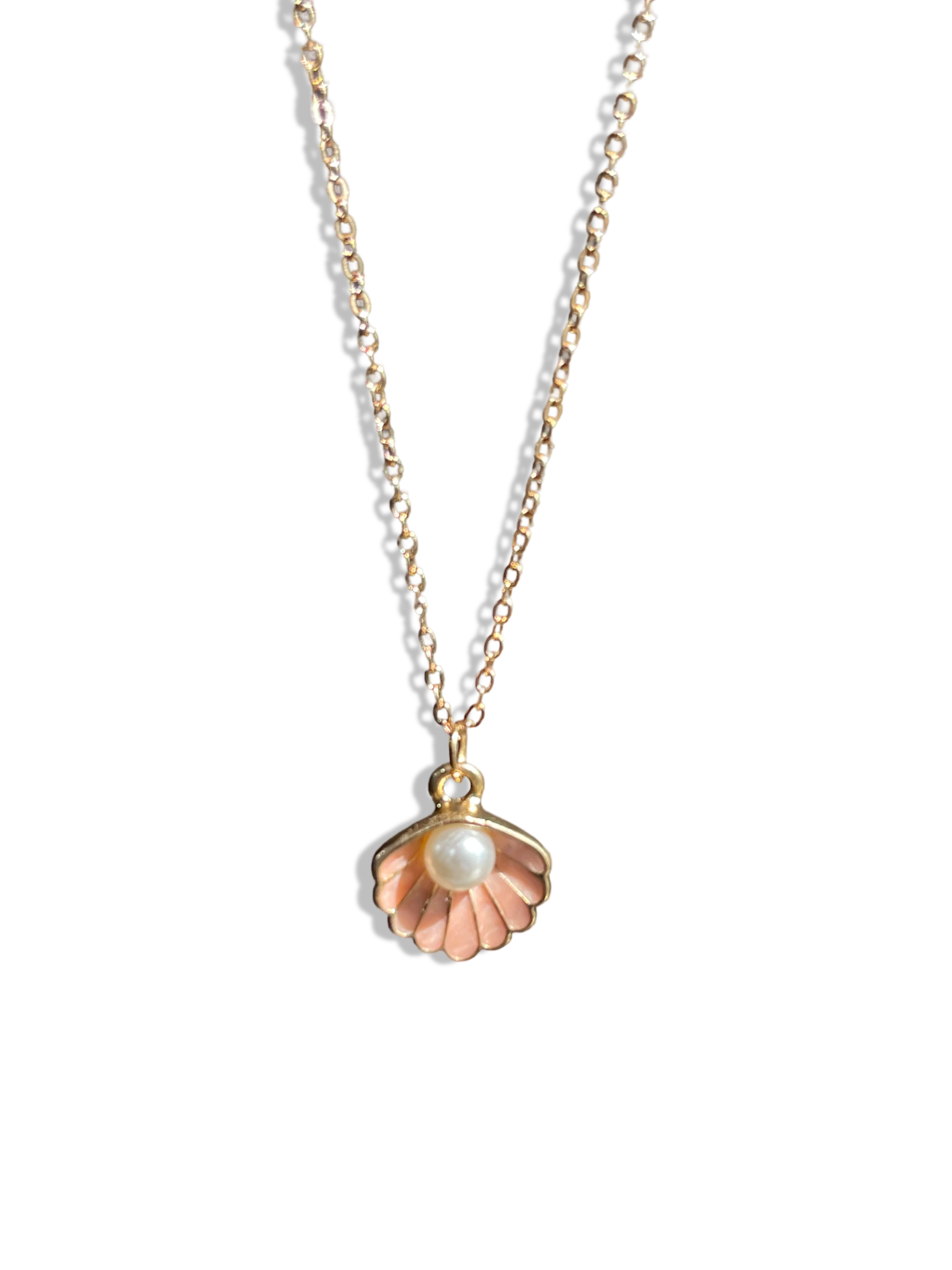 Envogems Elegant Pearl Seashell Pendant Necklace