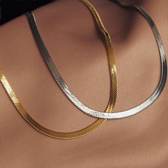 Envogems Everyday Snake Pendant Necklace in Stainless Steel